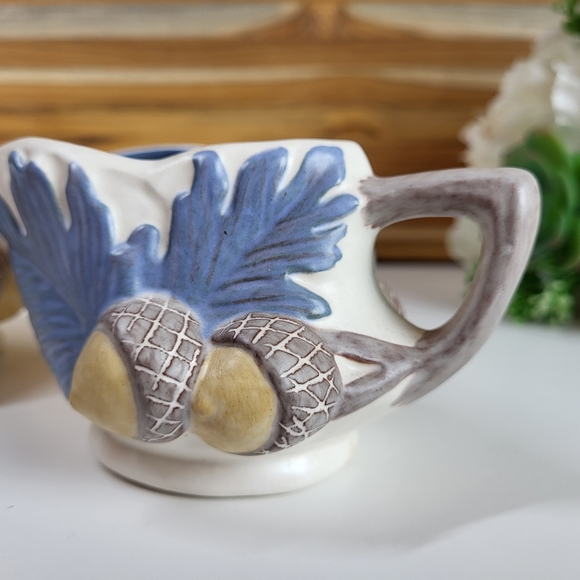 Sugar and Creamer Set, Ceramic Acorn and Blue Leaf Design, marked ELM - Picture 9 of 11